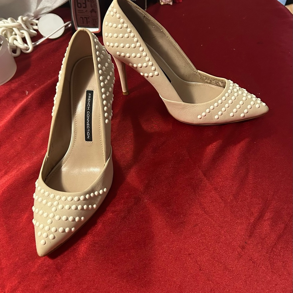 French Connection Cream Pearl-Studded Heels 9 Preowned